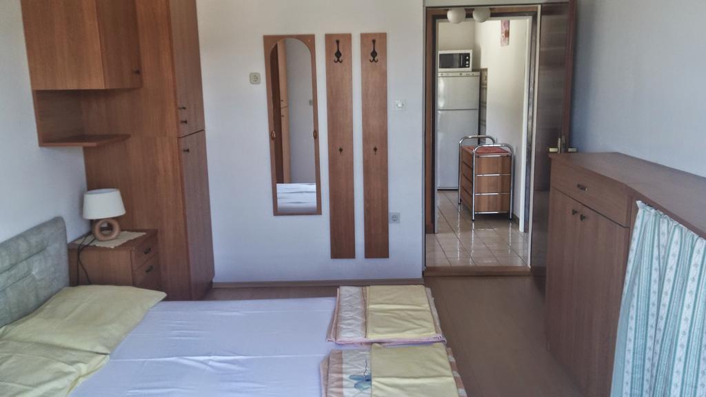 Apartments Bojana Rab Supetarska Draga Quarto foto