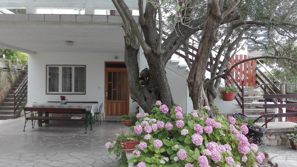 Apartments Bojana Rab Supetarska Draga Exterior foto
